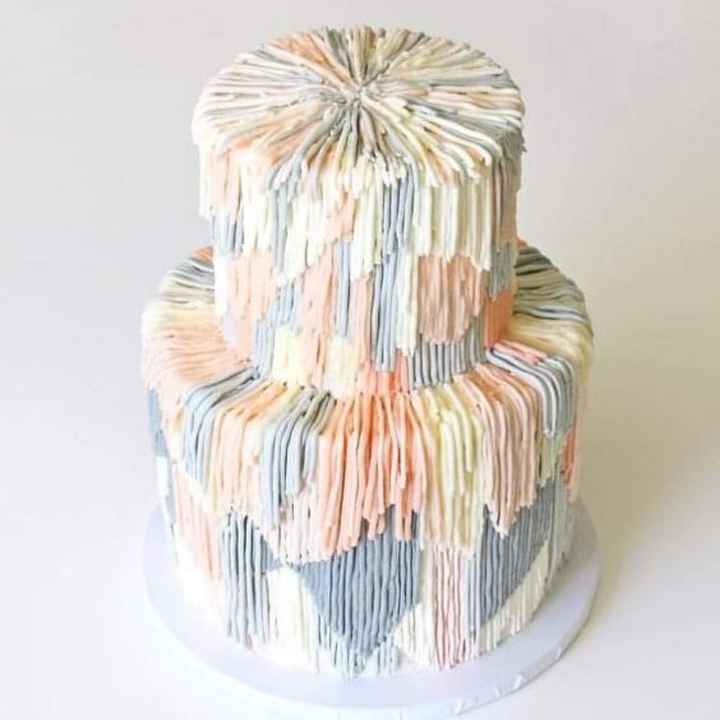 Pastel de bodas con flecos - 3