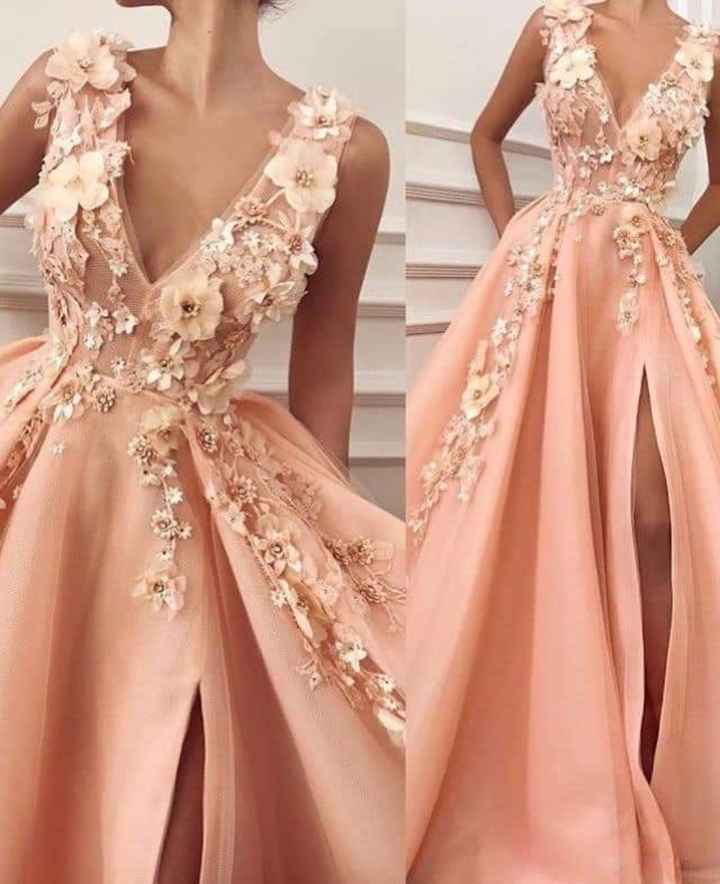 y el color Pantone del año 2024 es...peach Fuzz - 24