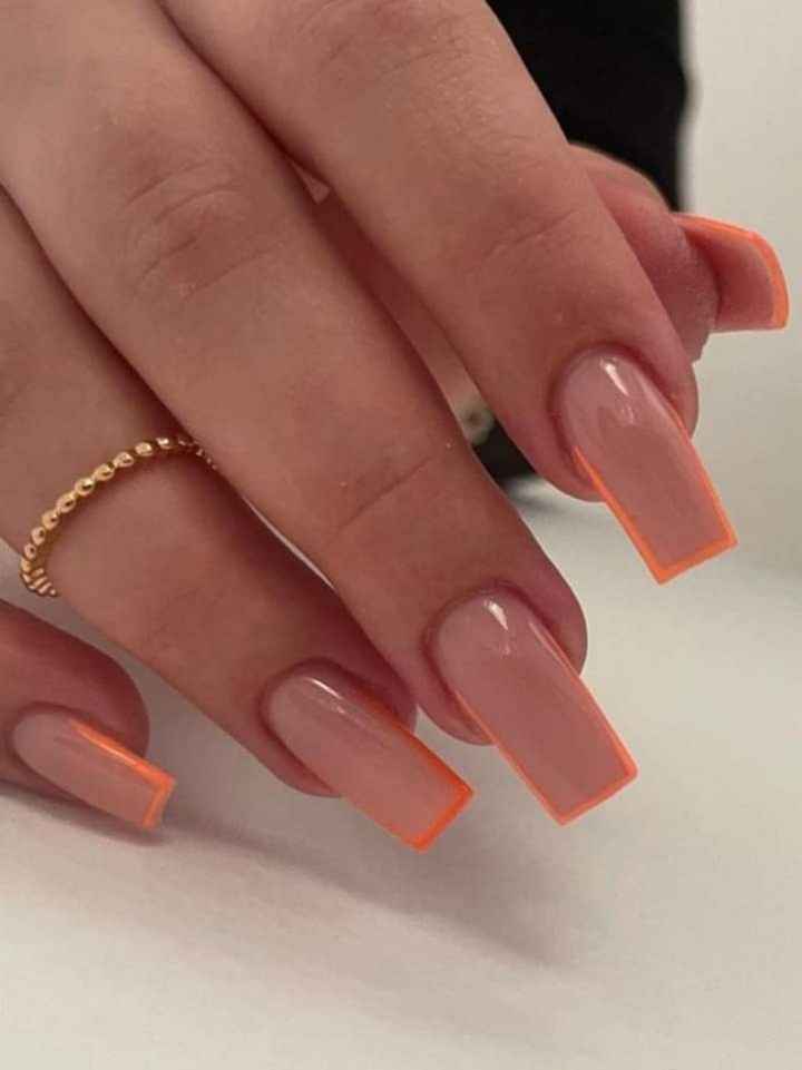 Uñas en Peach Fuzz - 4