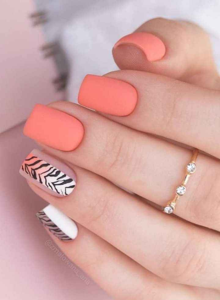 Uñas en Peach Fuzz - 12