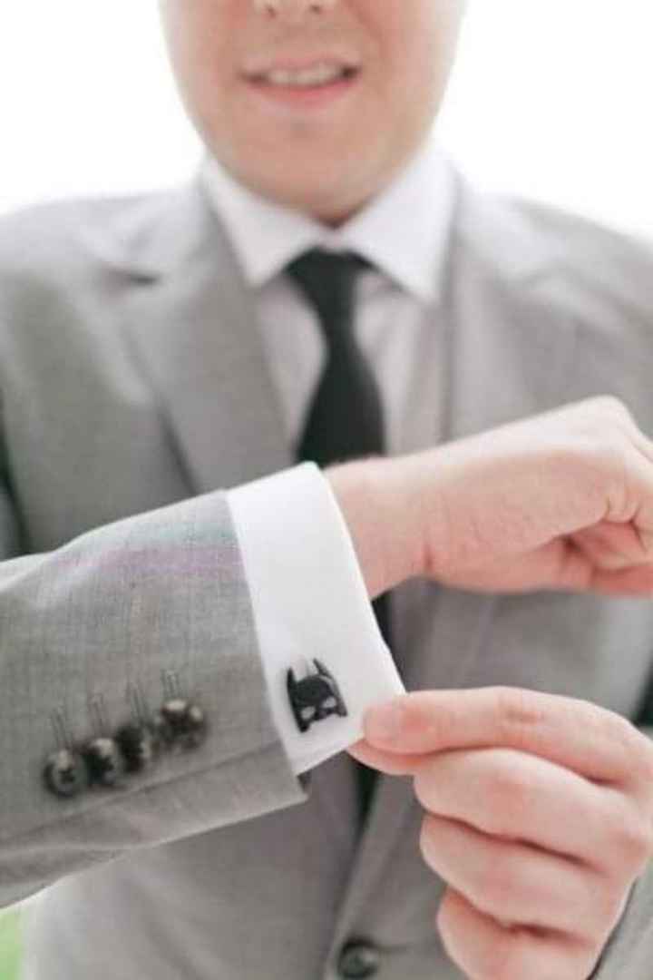 Mancuernillas en el outfit del novio - 3