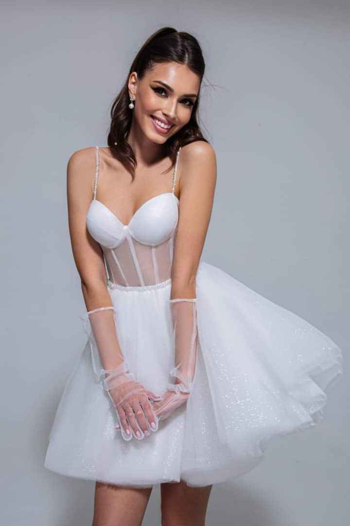 Algunos vestidos de la colección 2024 Dance by Dovita in White - 3