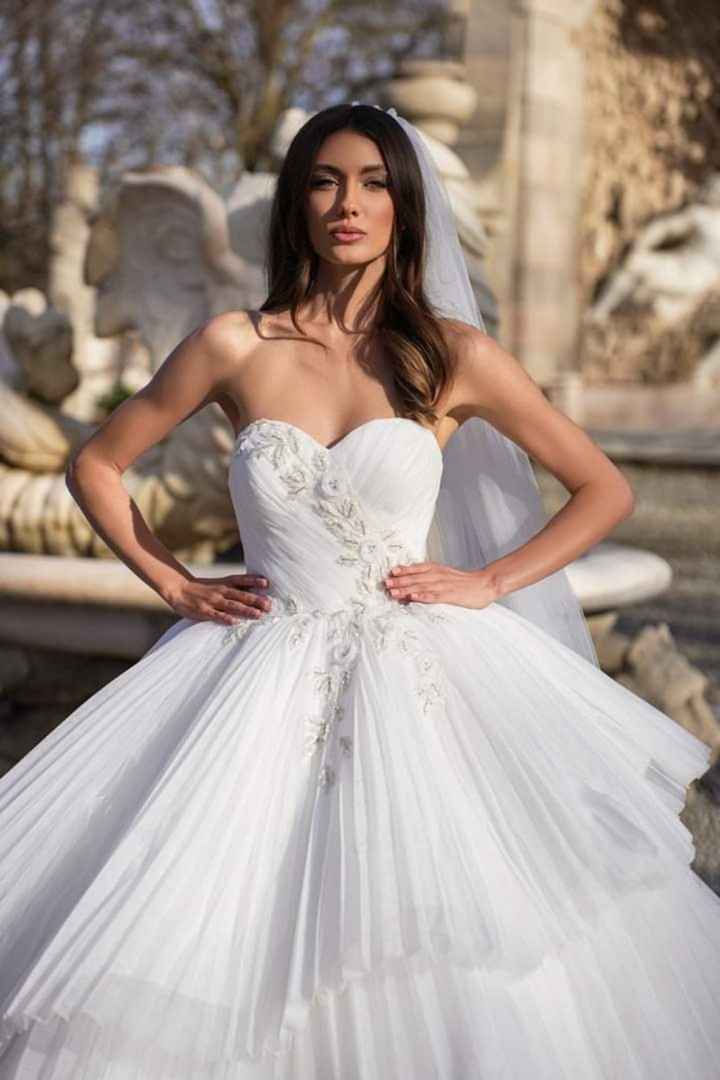 Algunos vestidos de la colección 2024 Fiori by Dovita Couture - 2