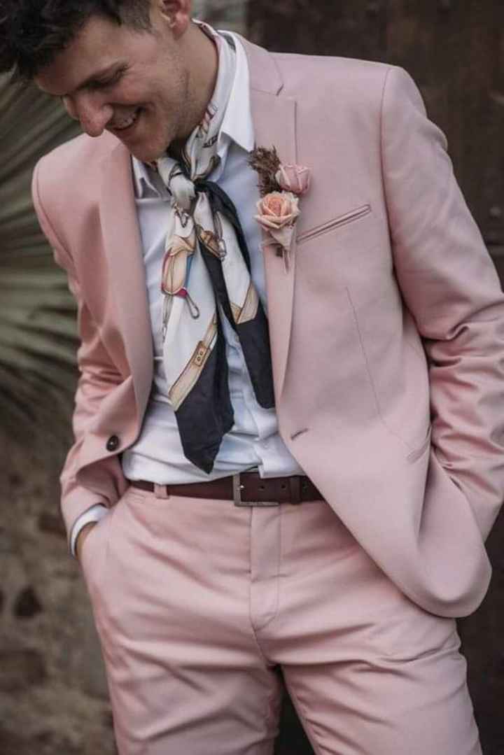 Trajes en color rosa - 1