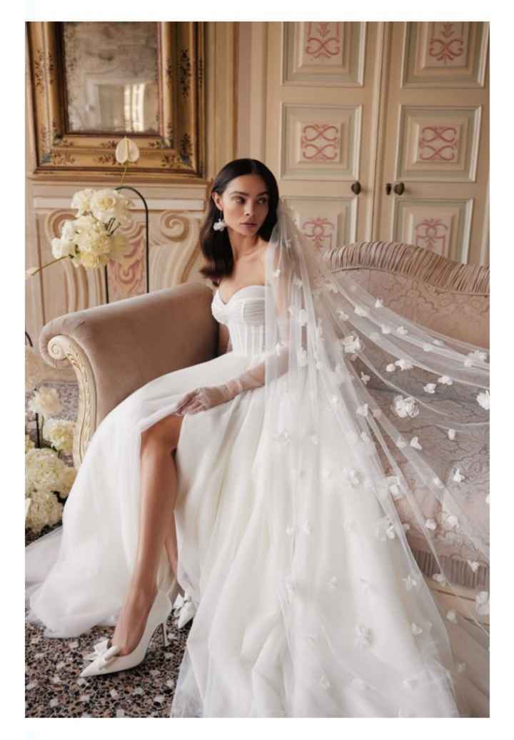 Vestidos colección otoño-invierno 2024 Happily Ever After by Katy Corso - 13