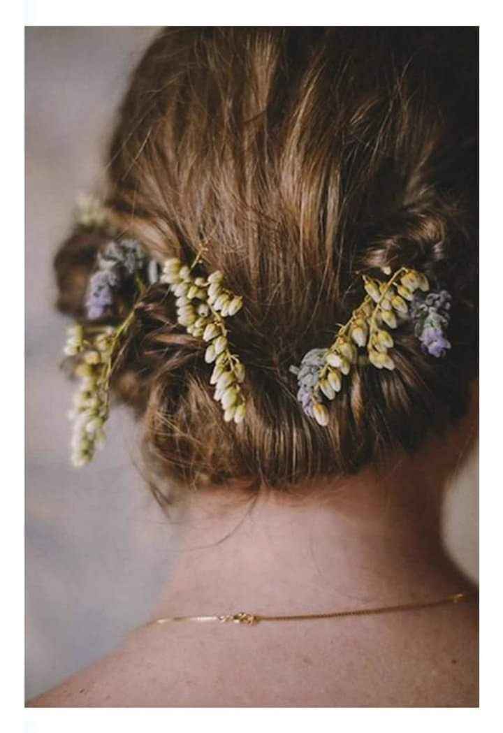 Peinados con flores naturales 🌺🌹🌸🌷🌻 - 13