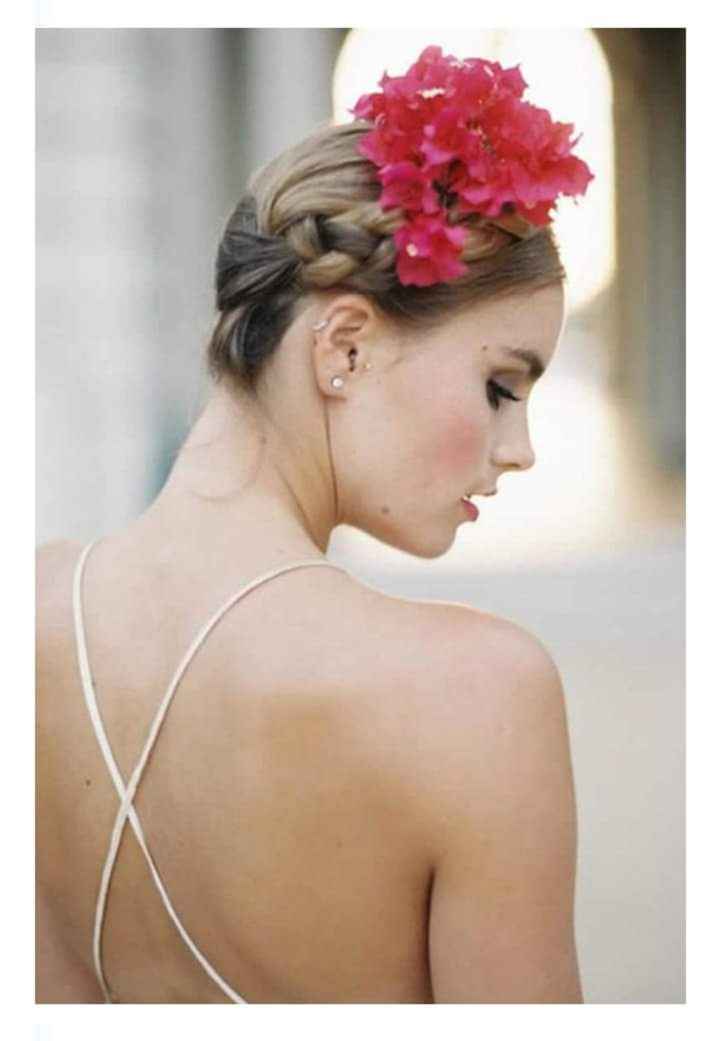 Peinados con flores naturales 🌺🌹🌸🌷🌻 - 18