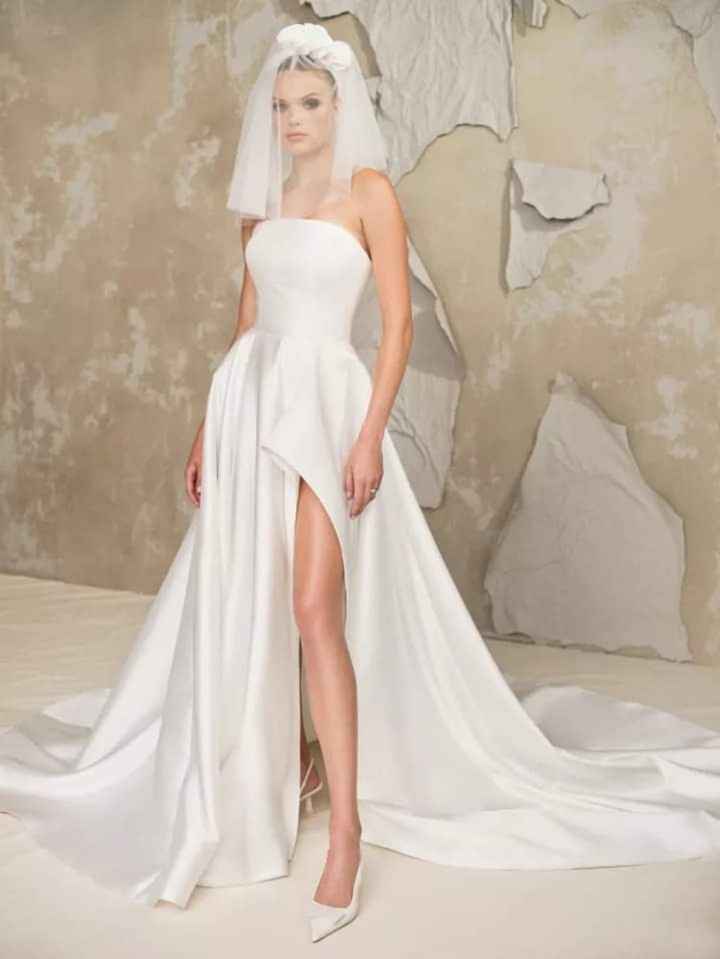 Algunos vestidos de la colección 2025 Justin Alexander - 1