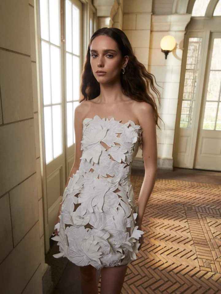 Algunos vestidos mini de la colección primavera - verano 2025 Oscar de la Renta - 4