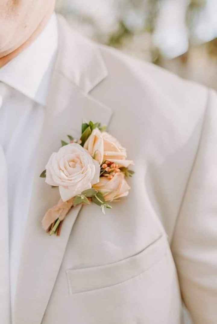 Boutonniere con rosas 🌹 - 1