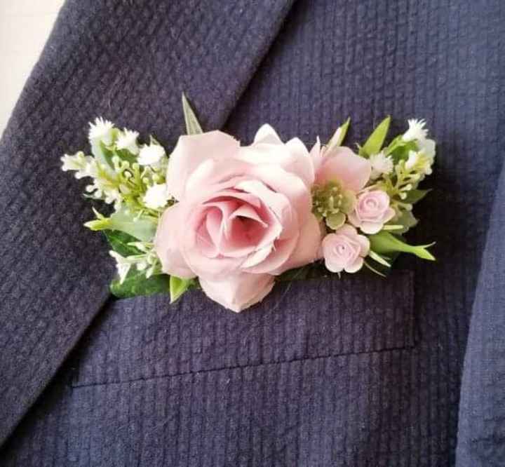 Boutonniere con rosas 🌹 - 3
