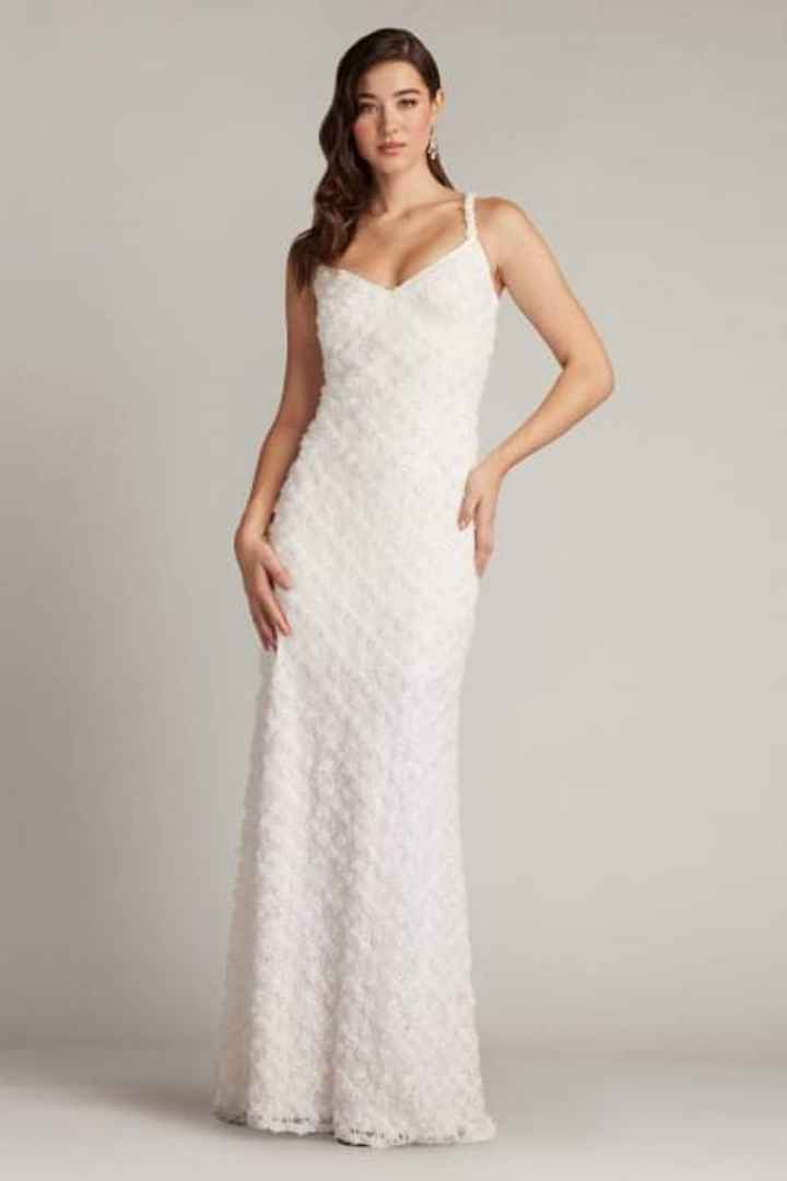 Algunos vestidos de la colección 2025 Tadashi Shoji - 2