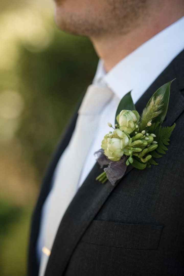 Invierno:boutonniere en verde y blanco - 2