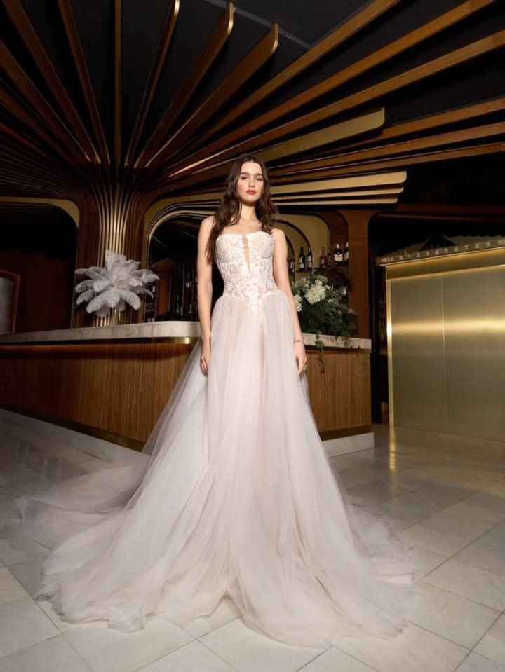 Algunos vestidos de la colección primavera 2026 Don't tell by Galia Lahav - 4