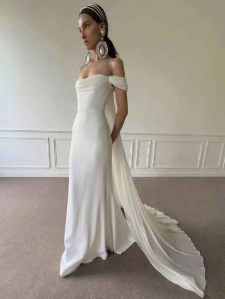 Algunos vestidos de la colección 2025 by Giambattista Valli - 3