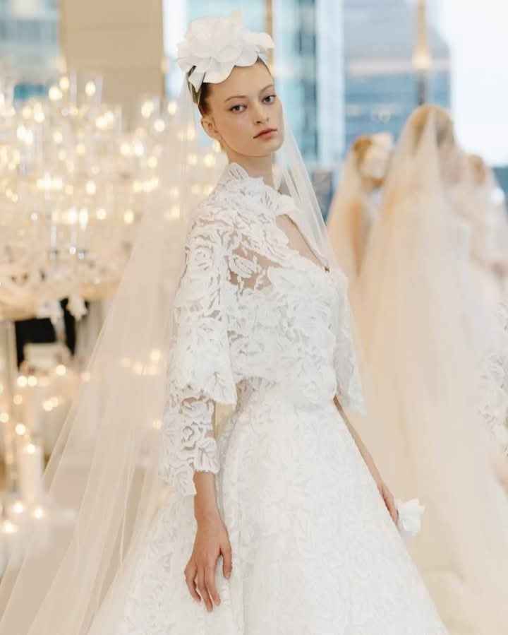 Algunos vestidos de la colección primavera 2026 by Reem Acra - 2