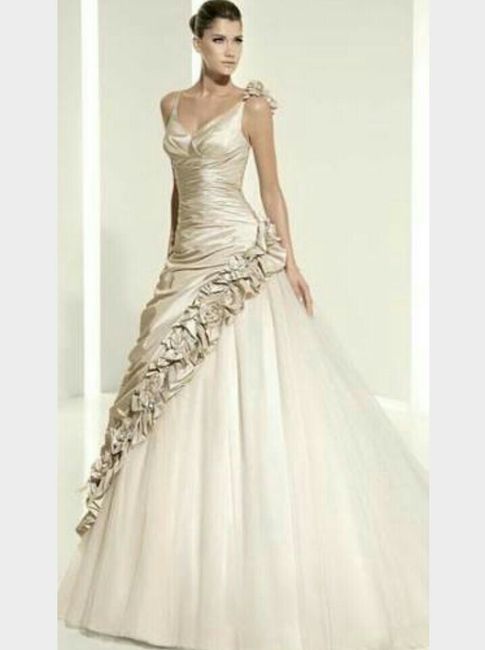 Vestidos de novia en color dorado - 11