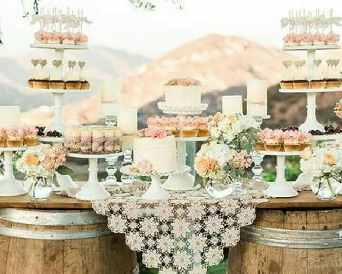 Mesa de postres en verano - 2