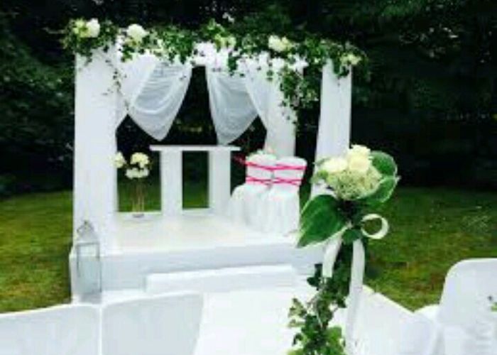 Decoración de altares con cortinas - 14