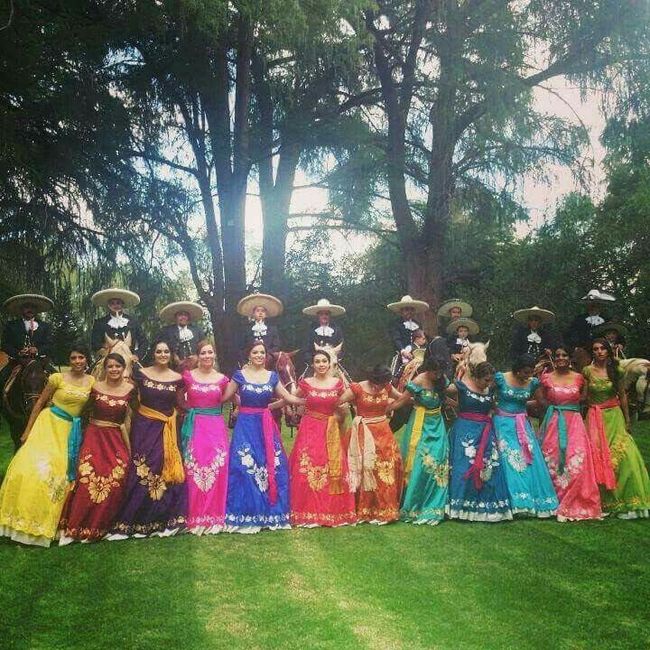 Vestidos charros para sales madrinas