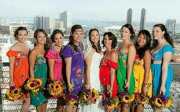 Vestidos muy mexicanos para damitas y damas de honor - 19