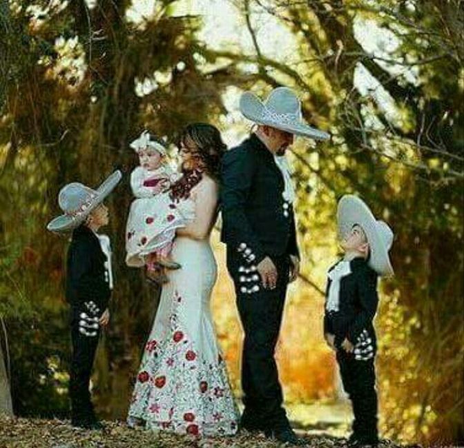 Vestidos muy mexicanos para damitas y damas de honor - 21