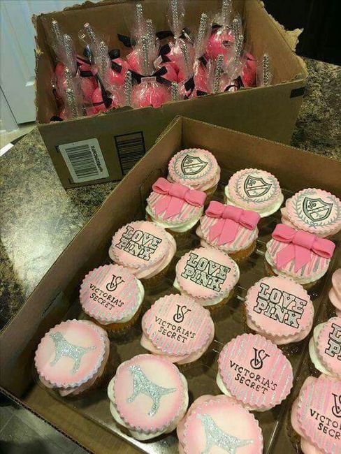 Despedida de soltera con temática Victoria's Secret 9