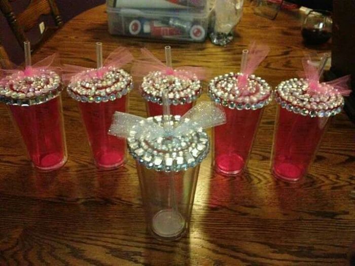 Despedida de soltera con temática Victoria's Secret 18