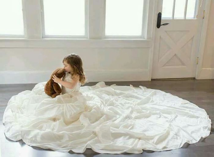 Fotos de tu bebé con tu vestido de novia 5