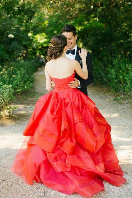 Vestidos de novia rojo y dorado 15