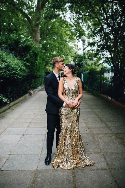 Vestidos de novia rojo y dorado 22