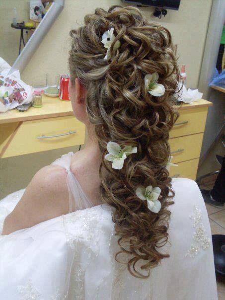 PEINADOS Y ACCESORIOS