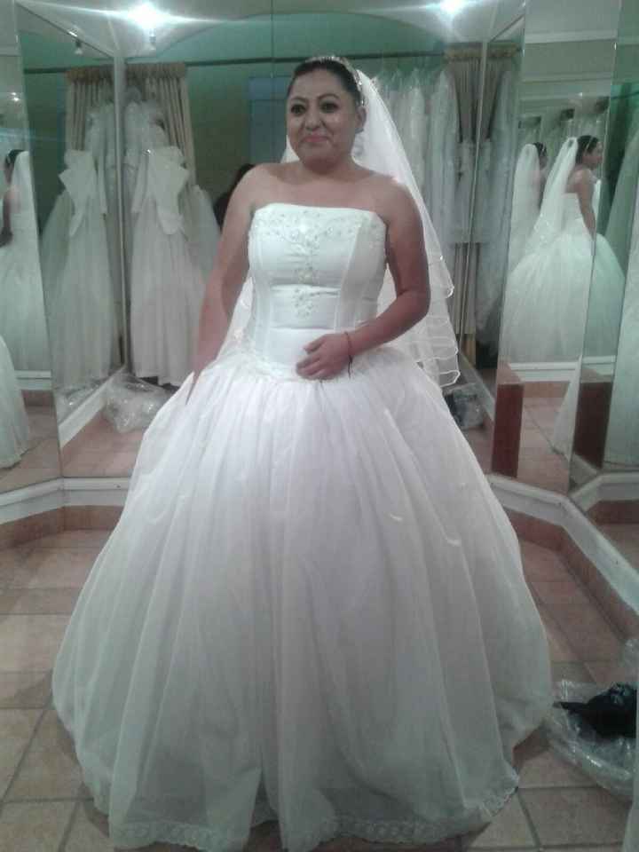 Vestido, ramo, zapatillas - 1