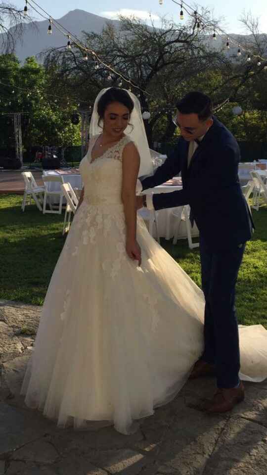 El vestido que elegiste es parecido a tu idea orginal? - 2