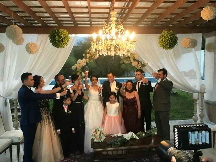 Boda civil y fiesta Ayuda! - 4