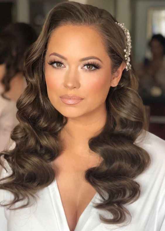 Prueba de maquillaje y peinado 6