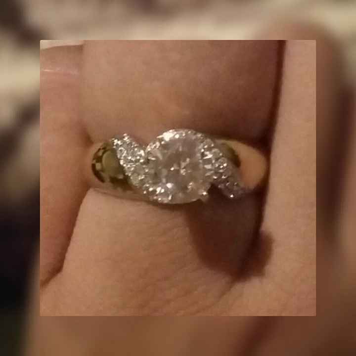Presuman su anillo jeje - 1