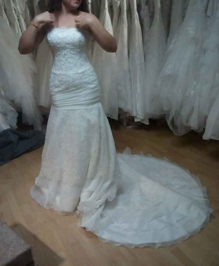 Chicas compartan su vestido de novia - 1