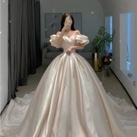 ¿Cuál de estos dos vestidos sería tu estilo? - 1