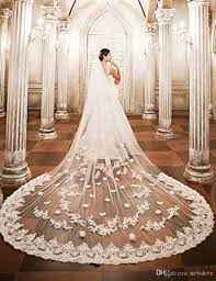 ¿Qué velo hace match con este vestido? 👰 - 1