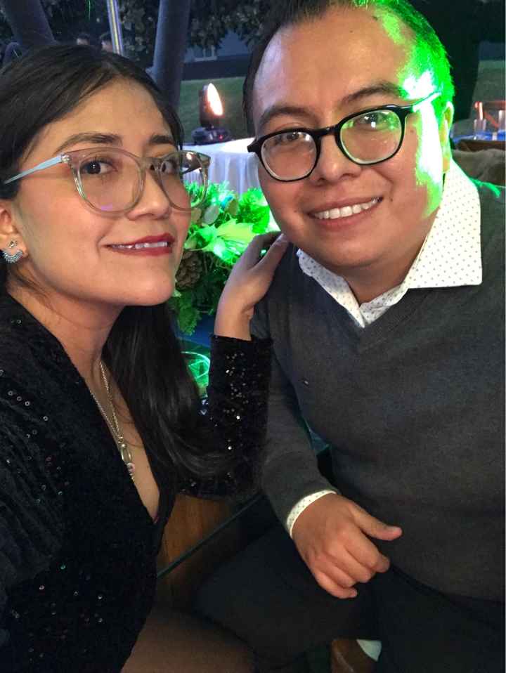 Sábado de noche cómo prefieres pasarla... - 1