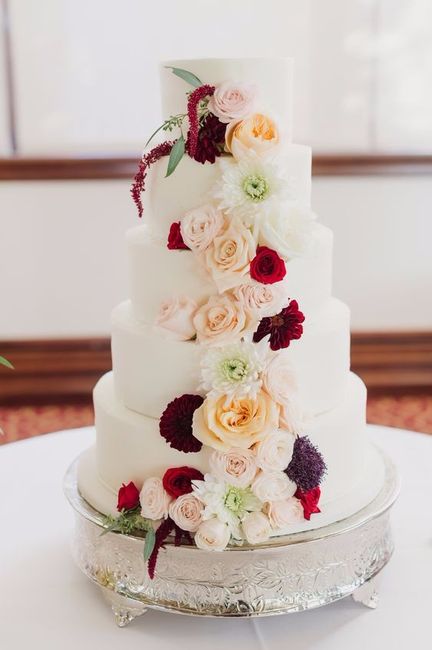 5 pasteles de 5 pisos 5