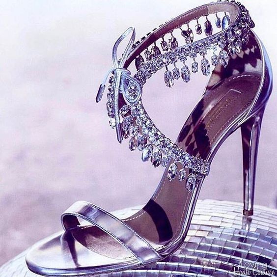 Zapatos joyas