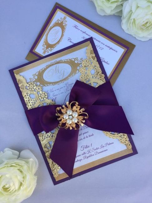 5 Invitaciones en tonos morados