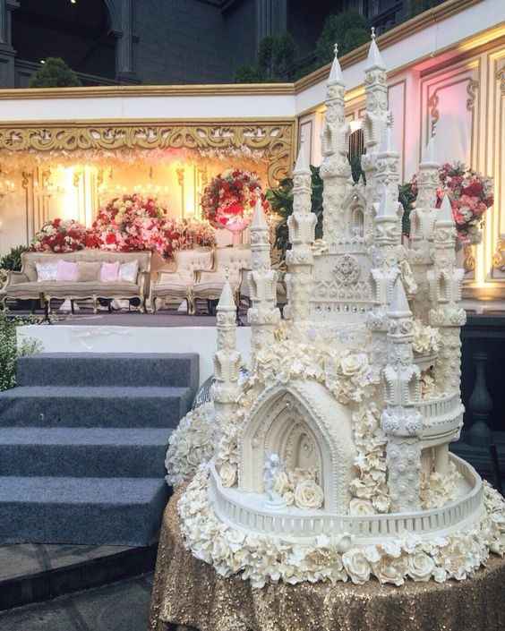 Fairytale wedding cake