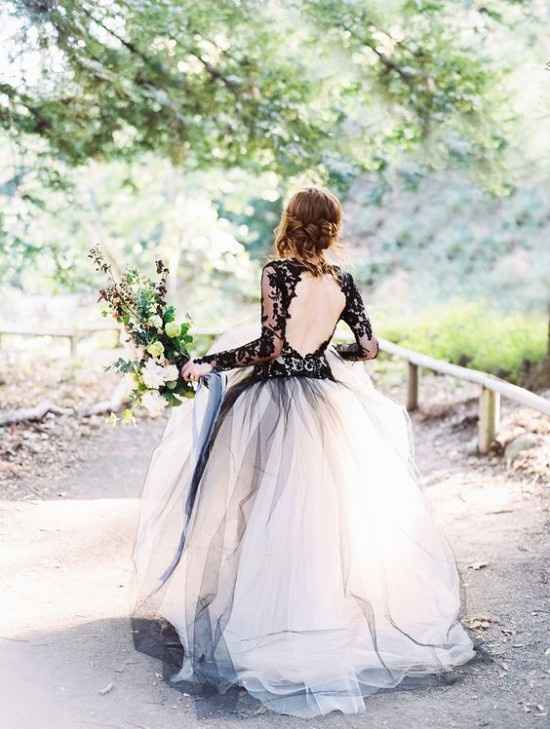 Vestidos blanco y negro