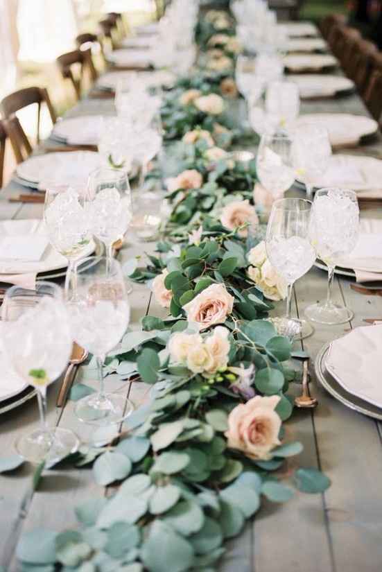 Caminos de mesa florales