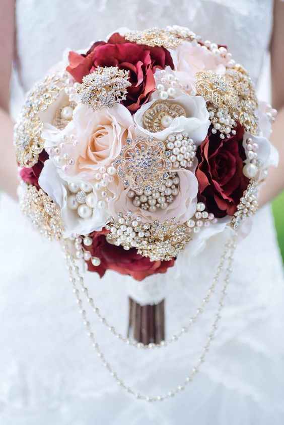 Brooch Bouquet