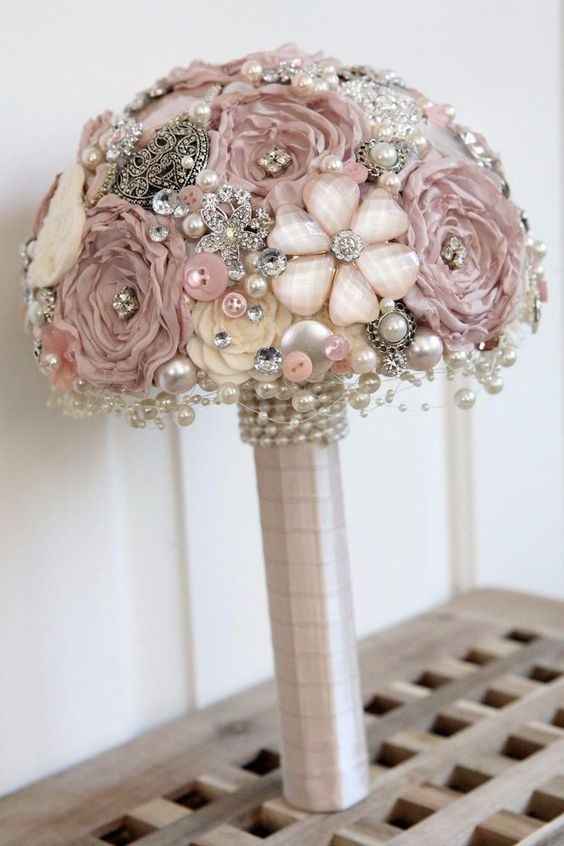 Brooch Bouquet