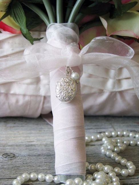 Relicarios para tu ramo 💐💕 7